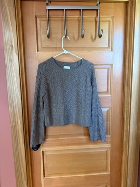 Pink Rose Cropped Cable Knit Crewneck Sweater in Taupe